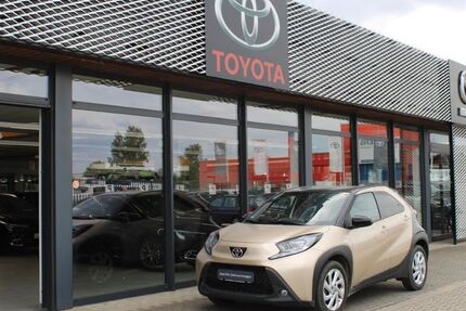 Toyota Aygo (X) 53.807 km 12.490 &euro; Moers 47441