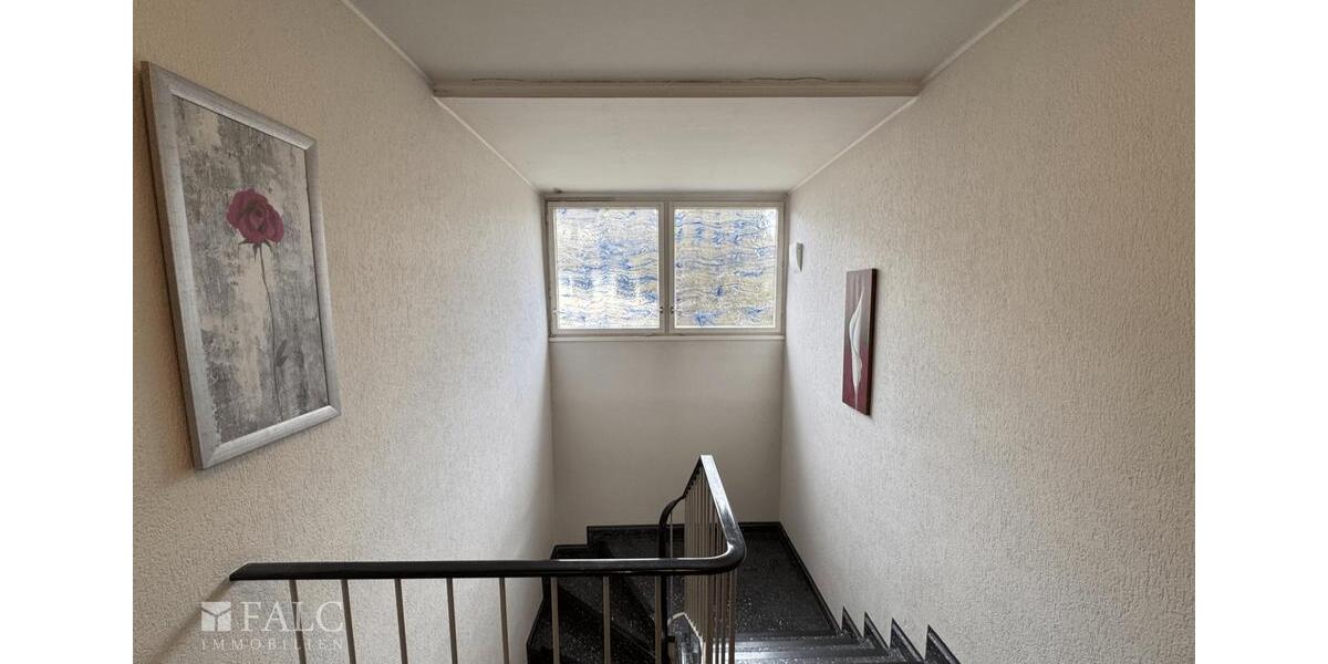 Dachgeschoßwohnung Essen Stadtbezirk VIII - 1 Zimmer, 50 m&sup2;, 500&euro; | Angebot:26547037