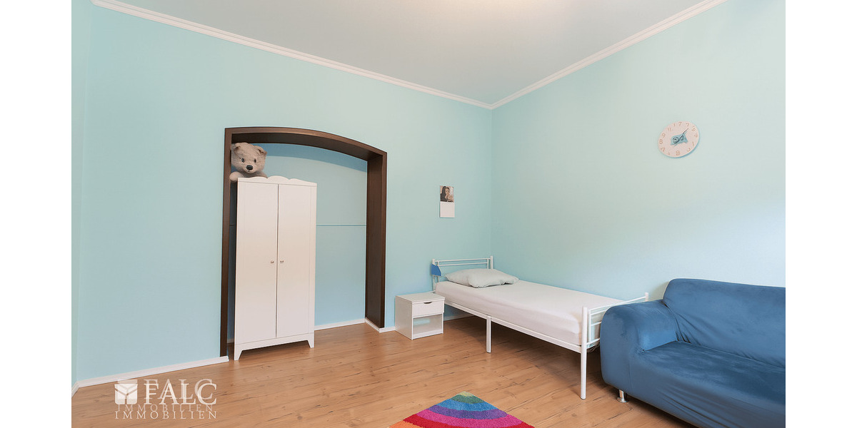 Reihenmittelhaus Oberhausen - Sterkrade Sterkrade-Mitte - 1 Zimmer, 300 m&sup2;, 369.000&euro; | Angebot:25683252