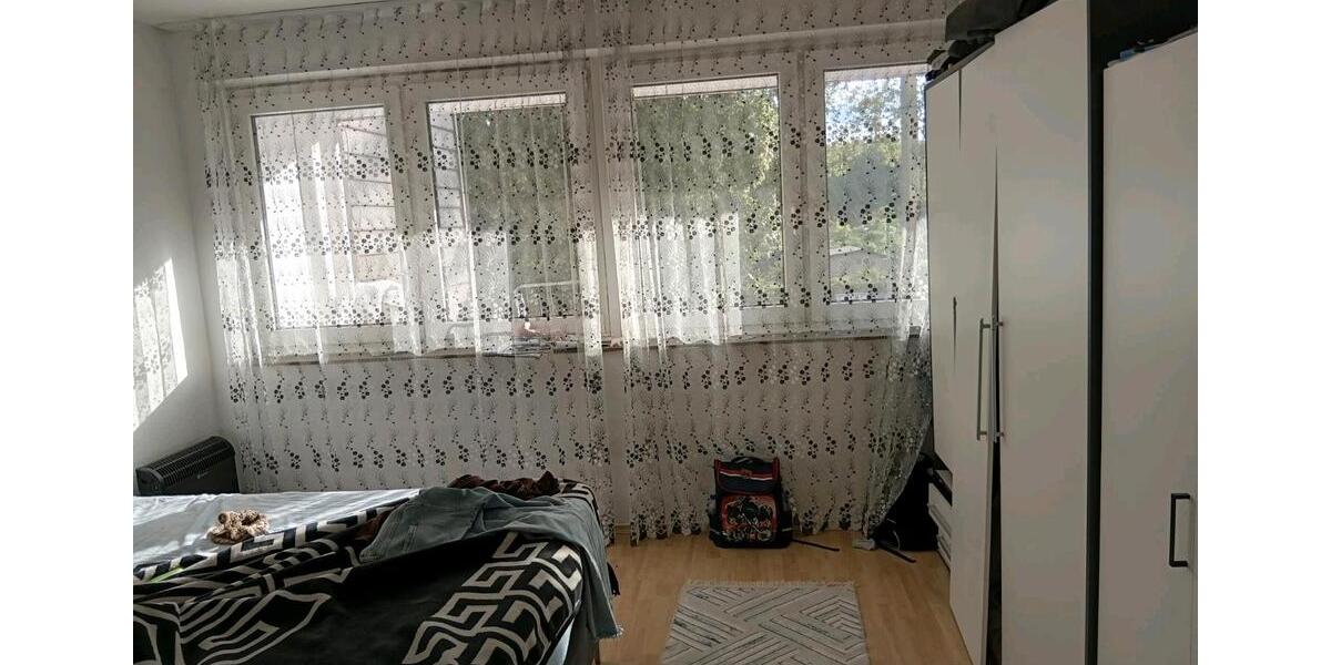 Etagenwohnung Duisburg Hamborn - 2 Zimmer, 63 m&sup2;, 69.000&euro; | Angebot:27131437