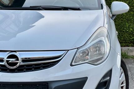 Opel Corsa 178.276 km 2.390 &euro; Essen 45136