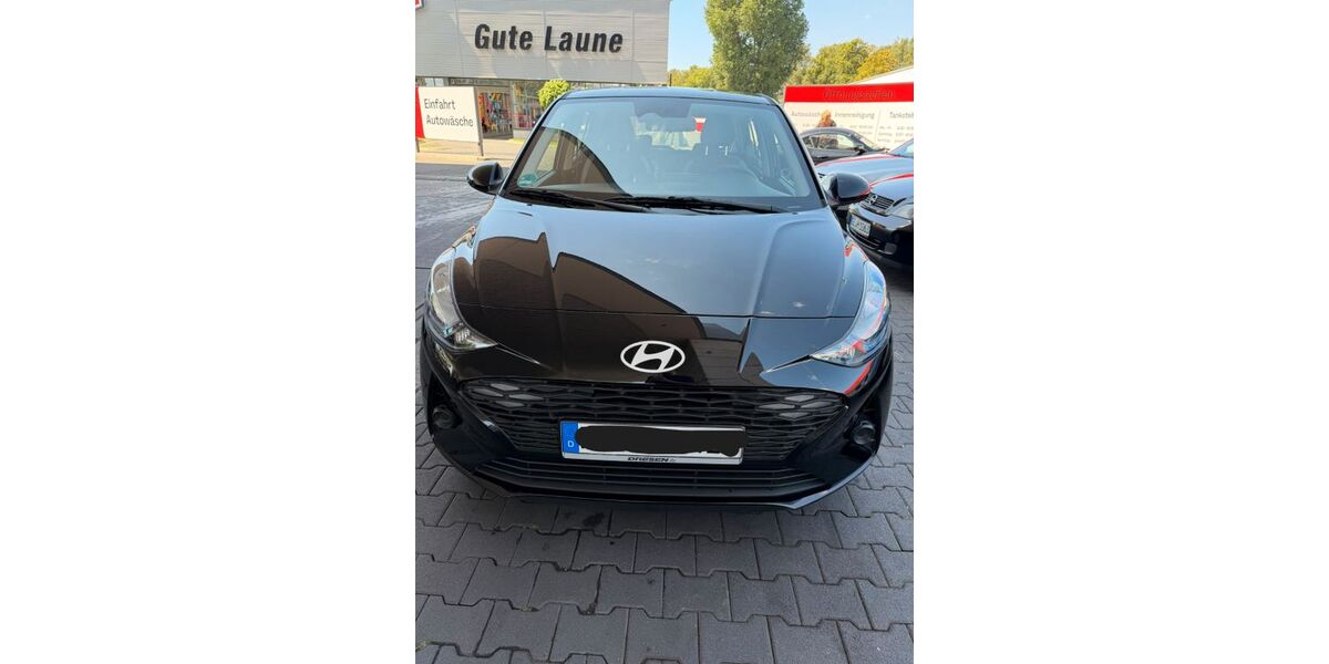 Hyundai i10 9.500 km 13.999 &euro; Essen 45326