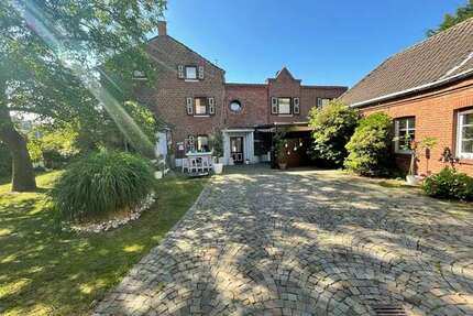 Haus zum Mieten in Mönchengladbach 2.500 € 138 m²