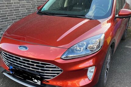 Ford Kuga 74.000 km 18.880 &euro; Neuss 41472