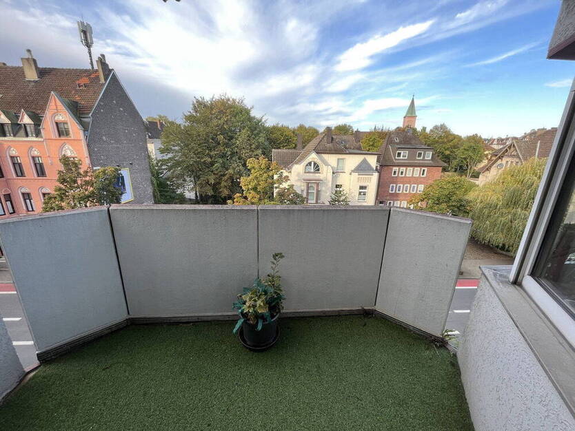 1,5 Zimmer Apartment direkt an U35 mit Balkon und Küche