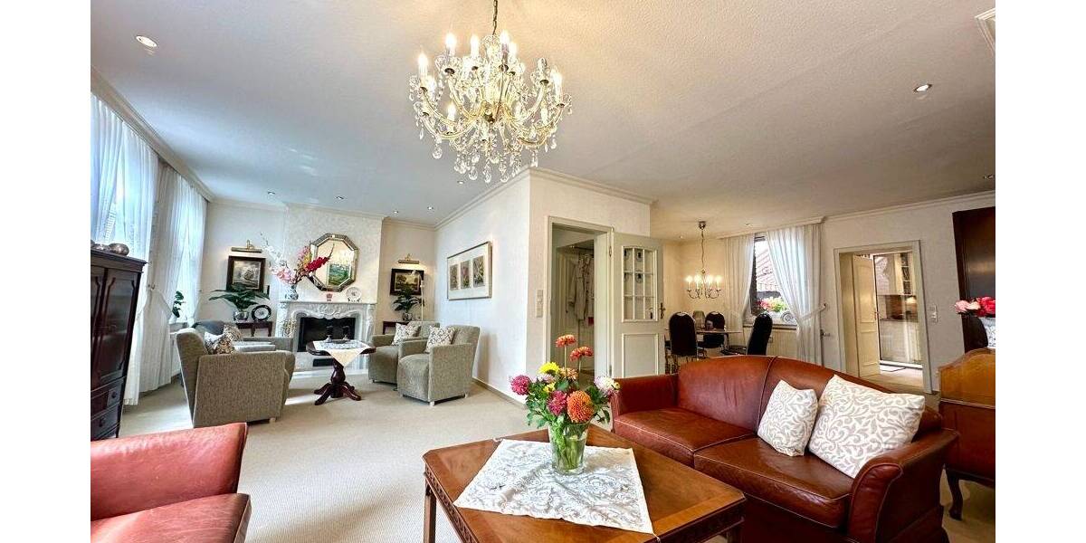 Modernisiertes Zweifamilienhaus mit großer Eigentümerwohnung in Alt-Hamborn! 6 zimmer