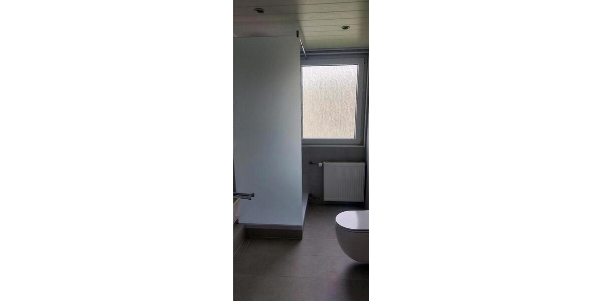 Dachgeschoßwohnung Duisburg Rheinhausen - 2 Zimmer, 75 m&sup2;, 950&euro; | Angebot:26532670