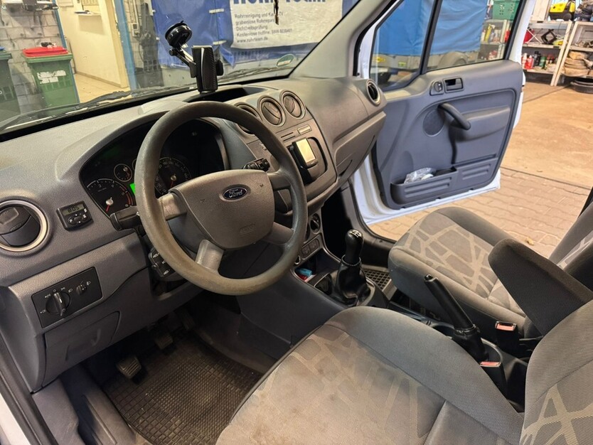 Ford Transit Tourneo Connect 143.000 km 4.900 € Oberhausen 46045