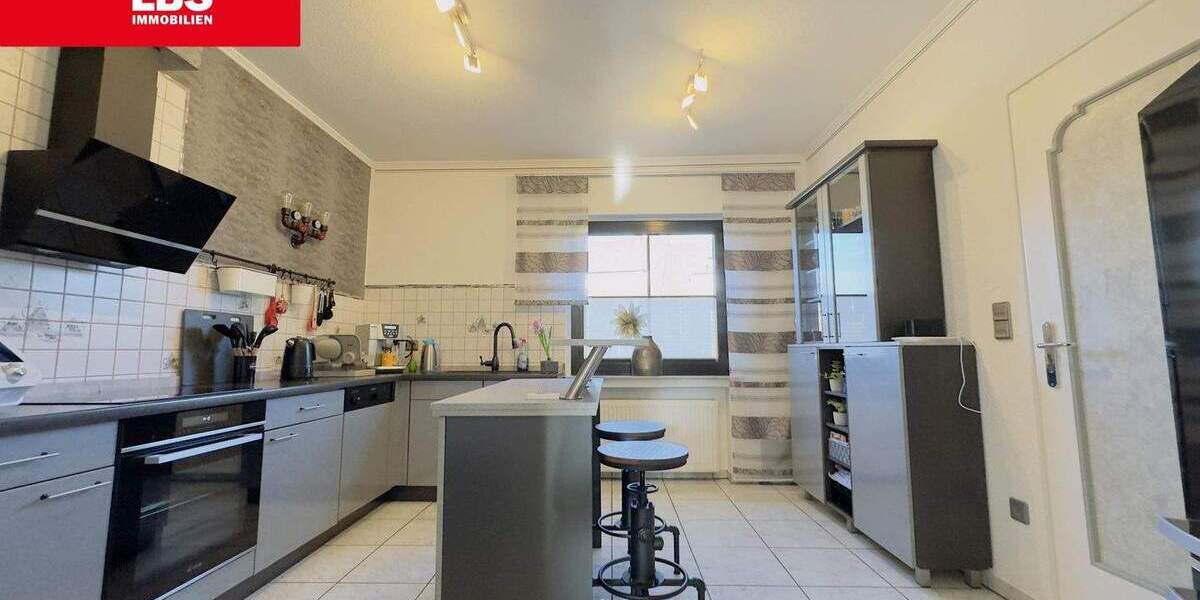 Einfamilienhaus Oberhausen Sterkrade-Nord - 3 Zimmer, 130 m&sup2;, 579.000&euro; | Angebot:25690152