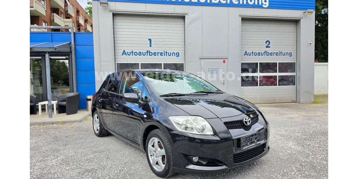 Toyota Auris 228.871 km 4.999 &euro; Düsseldorf 40589