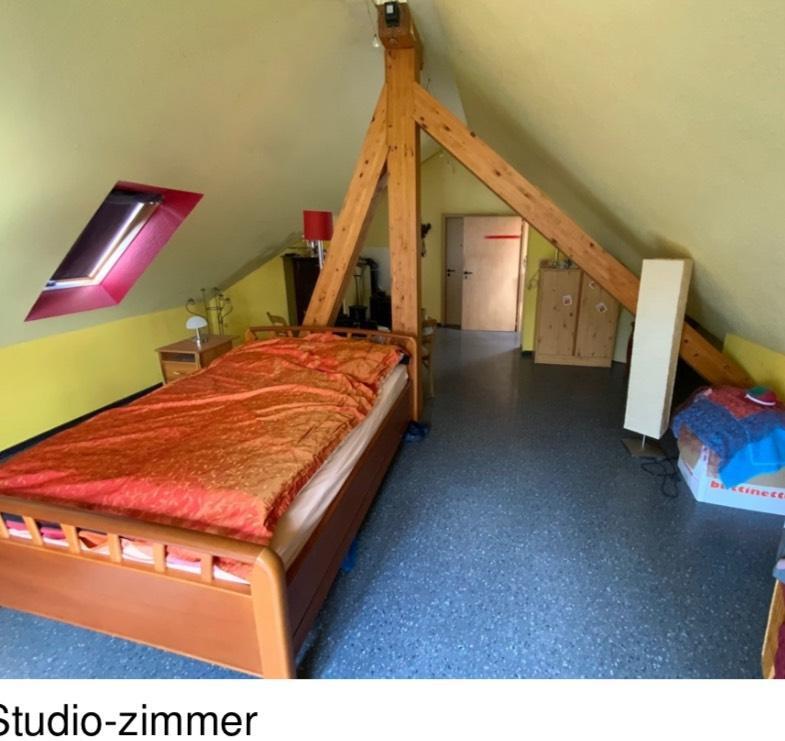 Großzügiges 1-2Familienhaus—Provisionsfrei