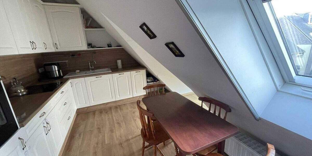 Reihenendhaus Rheinberg - 8 Zimmer, 255 m&sup2;, 749.000&euro; | Angebot:24856052