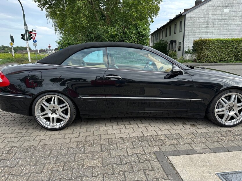 Mercedes-Benz CLK 500 95.800 km 34.999 € Krefeld 47798