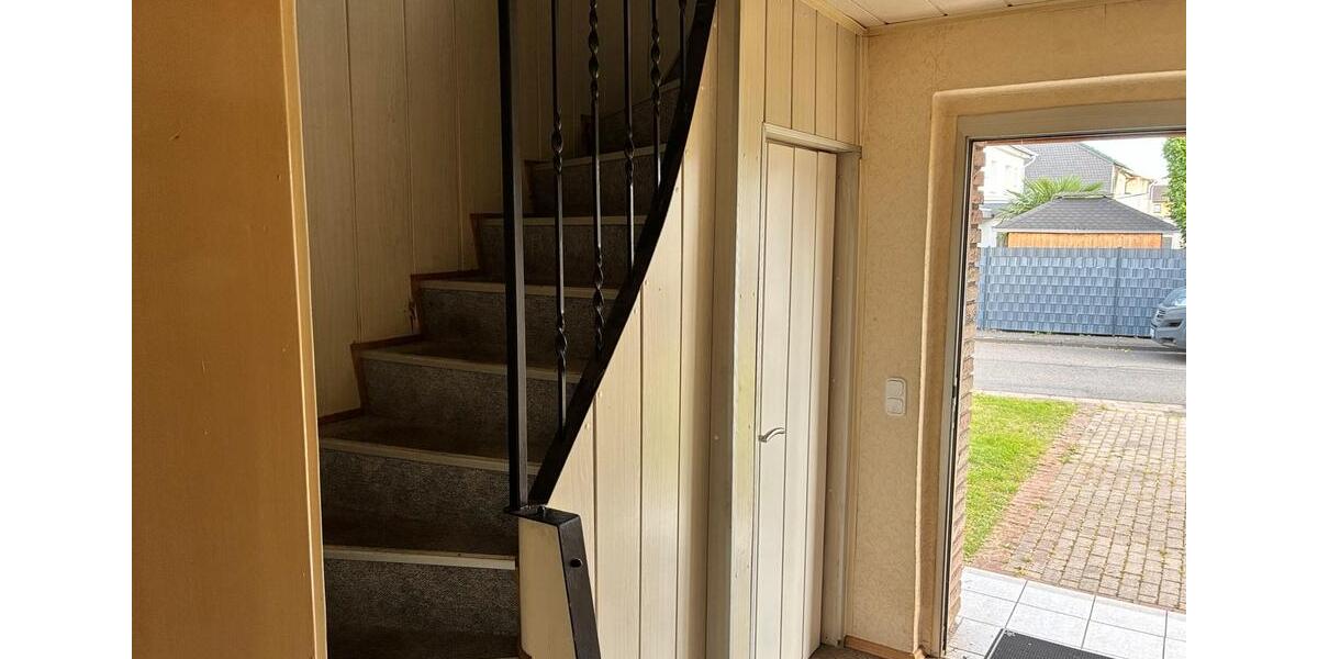 Doppelhaushälfte Dinslaken Hiesfeld - 10 Zimmer, 80 m&sup2;, 375.000&euro; | Angebot:27437891