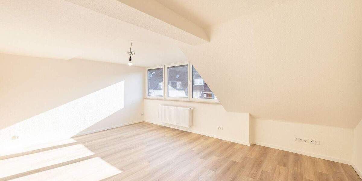 Etagenwohnung Düsseldorf Flingern Nord - 2 Zimmer, 82 m&sup2;, 1.360&euro; | Angebot:25318712