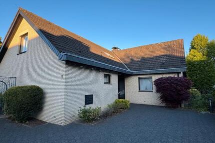 Haus Kaarst - 7 Zimmer, 232 m&sup2;, 940.000&euro; | Angebot:26921795
