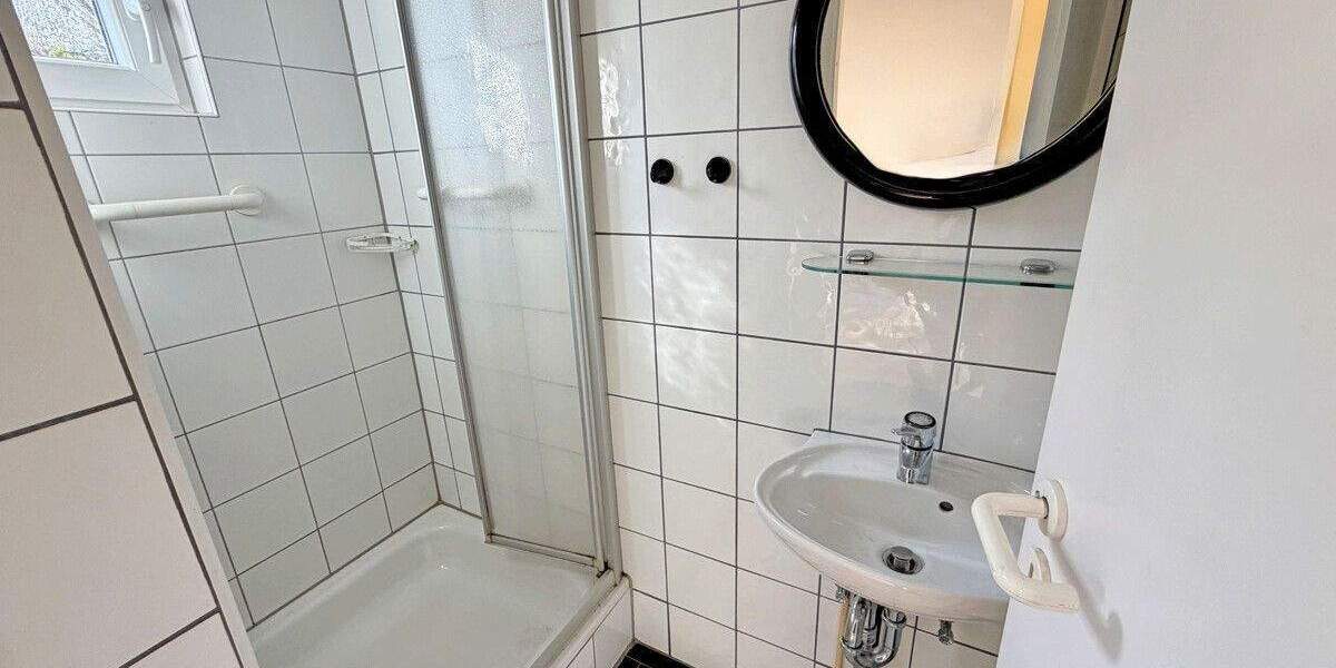 Einfamilienhaus Moers Utfort - 5 Zimmer, 203 m&sup2;, 400.000&euro; | Angebot:25604307