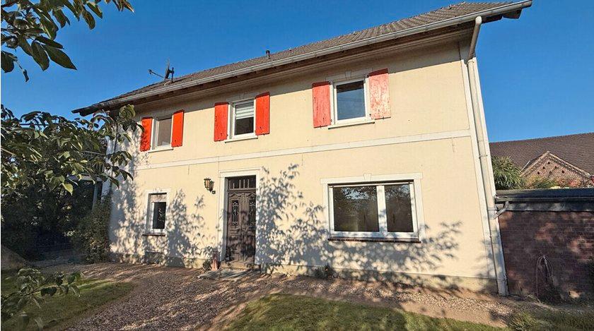 Bauernhaus, Landhaus Duisburg Baerl - 8 Zimmer, 275 m&sup2;, 450.000&euro; | Angebot:27023421