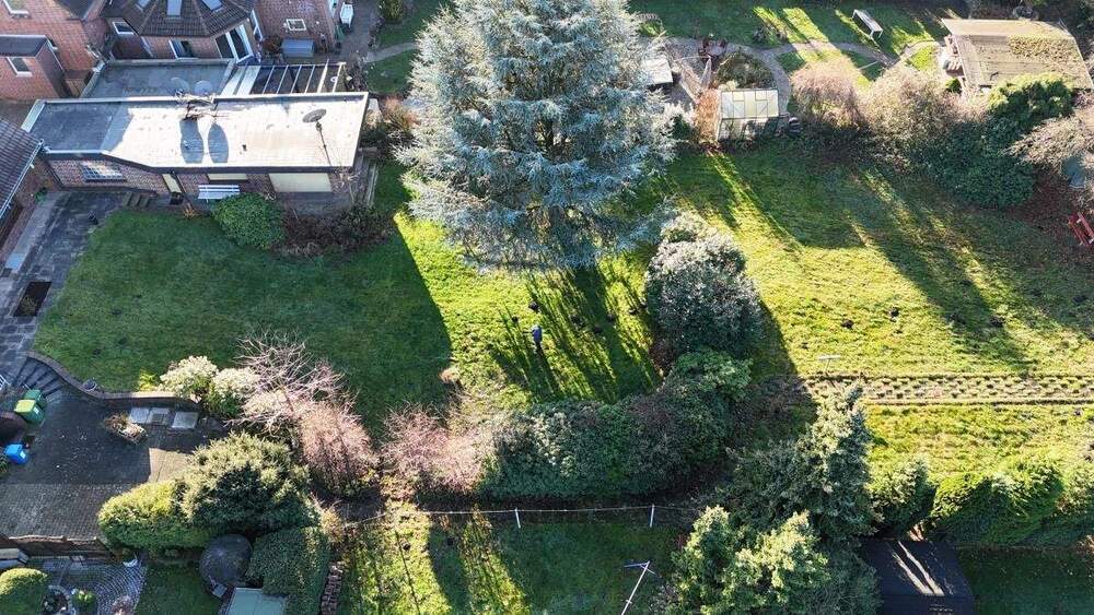 Mehrfamilienhaus, Wohnhaus Oberhausen Sterkrade-Nord - 9 Zimmer, 254 m&sup2;, 759.000&euro; | Angebot:25709919