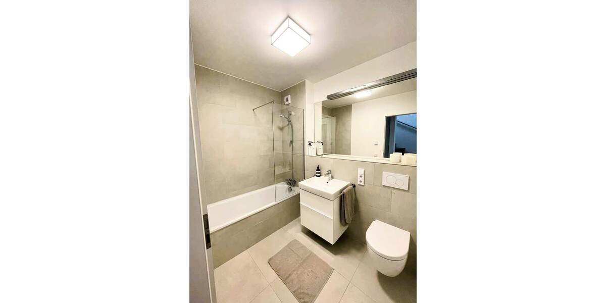 Mehrfamilienhaus, Wohnhaus Düsseldorf Heerdt - 5 Zimmer, 125 m&sup2;, 3.100&euro; | Angebot:25400416