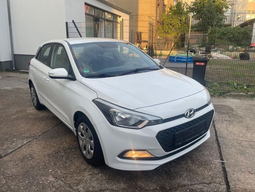i20