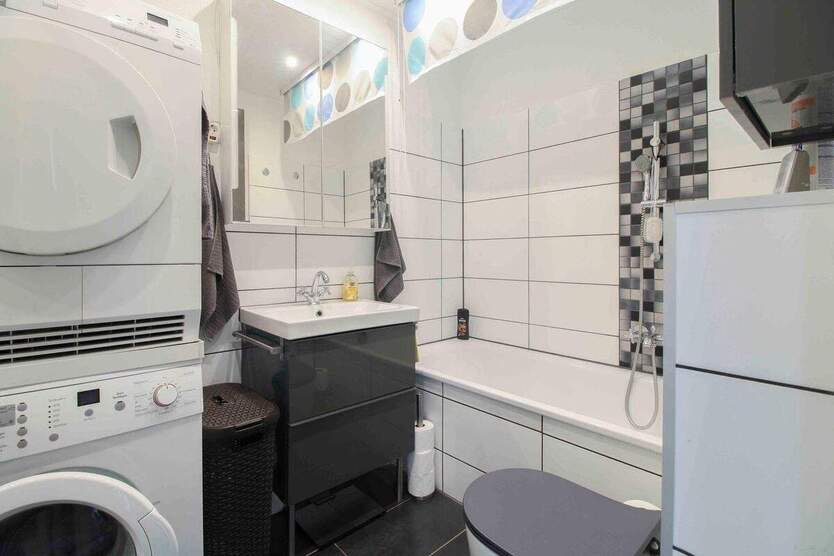 Helle Eigentumswohnung mit Balkon und Aufzug in Duisburg-Homberg 3 zimmer