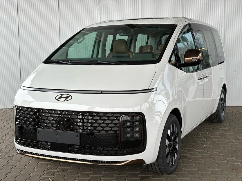 Hyundai STARIA 11.005 km 49.800 € Bochum 44807
