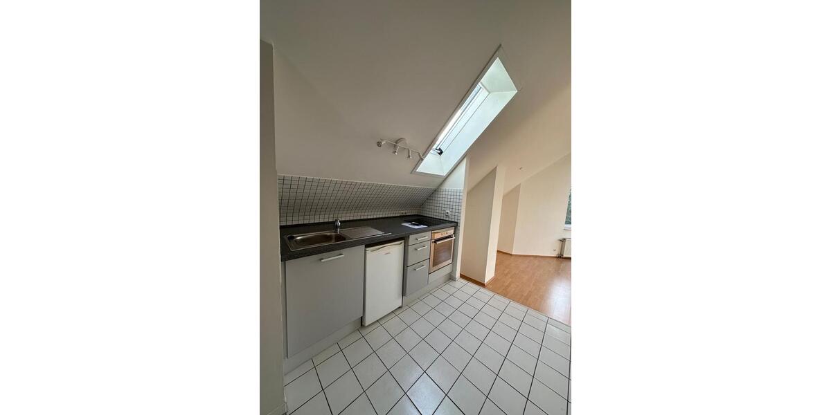 Dachgeschoßwohnung Neuss Gnadental - 2 Zimmer, 54 m&sup2;, 650&euro; | Angebot:25404219