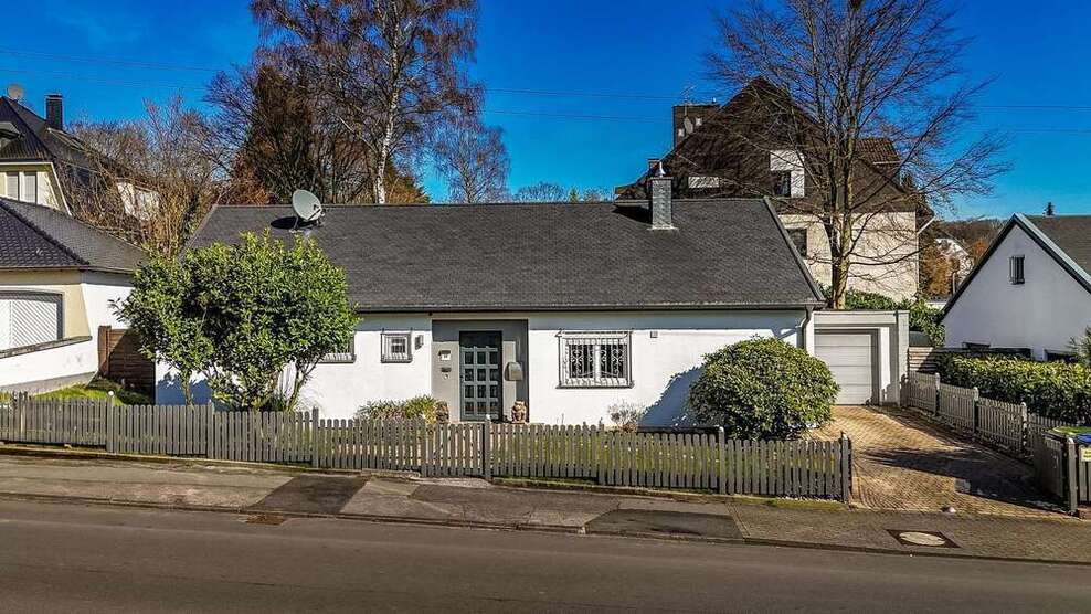 Haus zum Kaufen in Solingen 480.000 € 112 m²