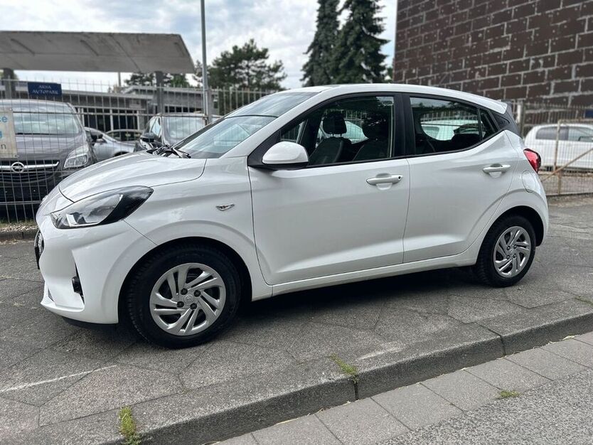 i10