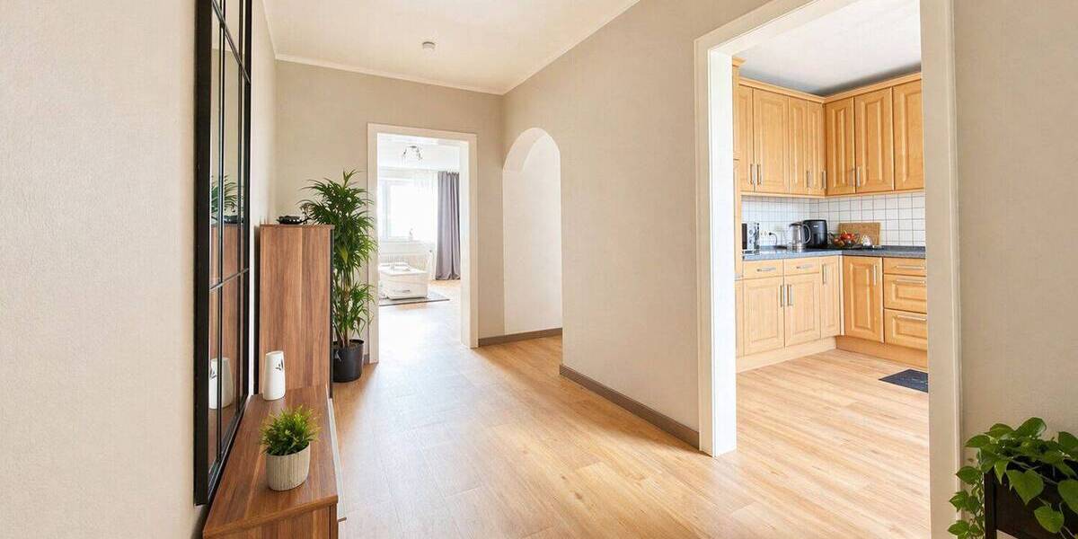 Etagenwohnung Duisburg / Wanheim-Angerhausen Wanheim-Angerhausen - 2 Zimmer, 69 m&sup2;, 149.000&euro; | Angebot:26378585