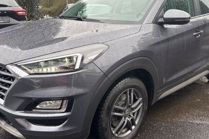 Hyundai TUCSON 48.700 km 19.940 &euro; Neuss 41464