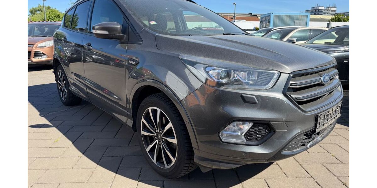 Ford Kuga 92.000 km 12.900 &euro; Neuss 41462