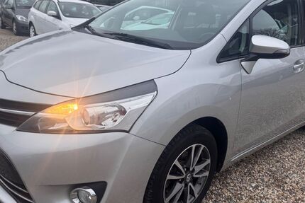 Toyota Verso 99.000 km 9.999 &euro; Essen 45355