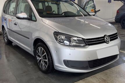 VW Touran 185.000 km 6.450 &euro; Neuss 41469