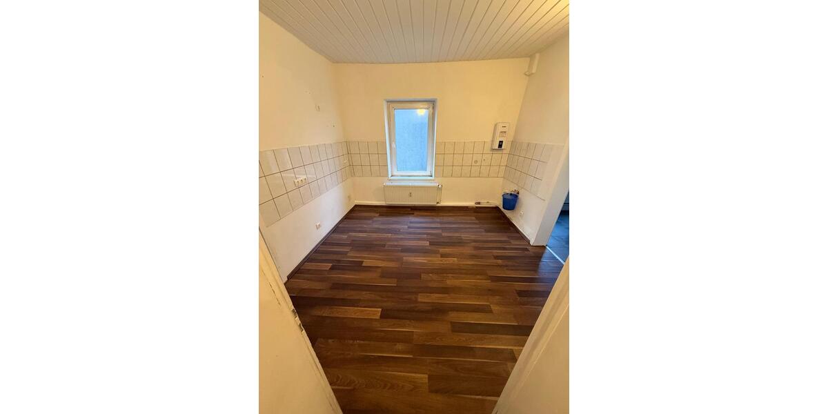 Dachgeschoßwohnung Gelsenkirchen Erle - 3.5 Zimmer, 75 m&sup2;, 600&euro; | Angebot:24658577