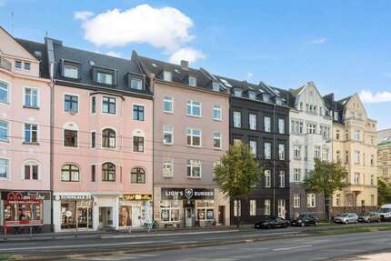 Haus zum Kaufen in Düsseldorf 1.700.000 € 570 m² 16 zimmer