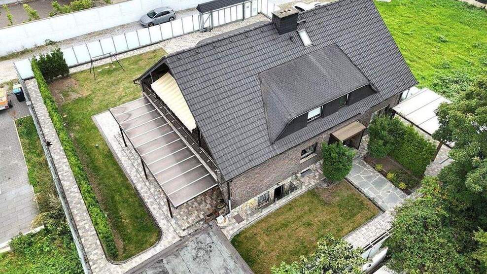 provisionsfrei * Modernisiertes Einfamilienhaus mit 3 Wohneinheiten - ideal als Mehrgenerationenhaus 1 zimmer