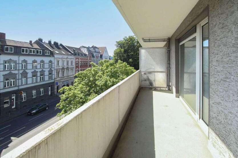 Wohnung zum Kaufen in Düsseldorf 315.000 € 83 m²
