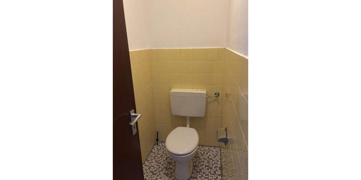 Etagenwohnung Krefeld Inrath/Kliedbruch - 4 Zimmer, 100 m&sup2;, 150.000&euro; | Angebot:25390317