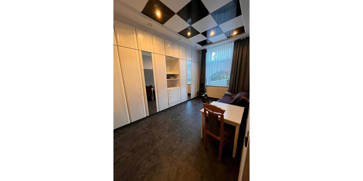 Etagenwohnung Duisburg Hamborn - 4 Zimmer, 103 m&sup2;, 125.000&euro; | Angebot:26074266