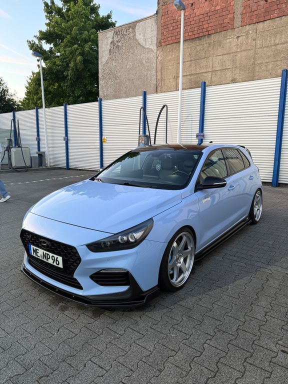 i30