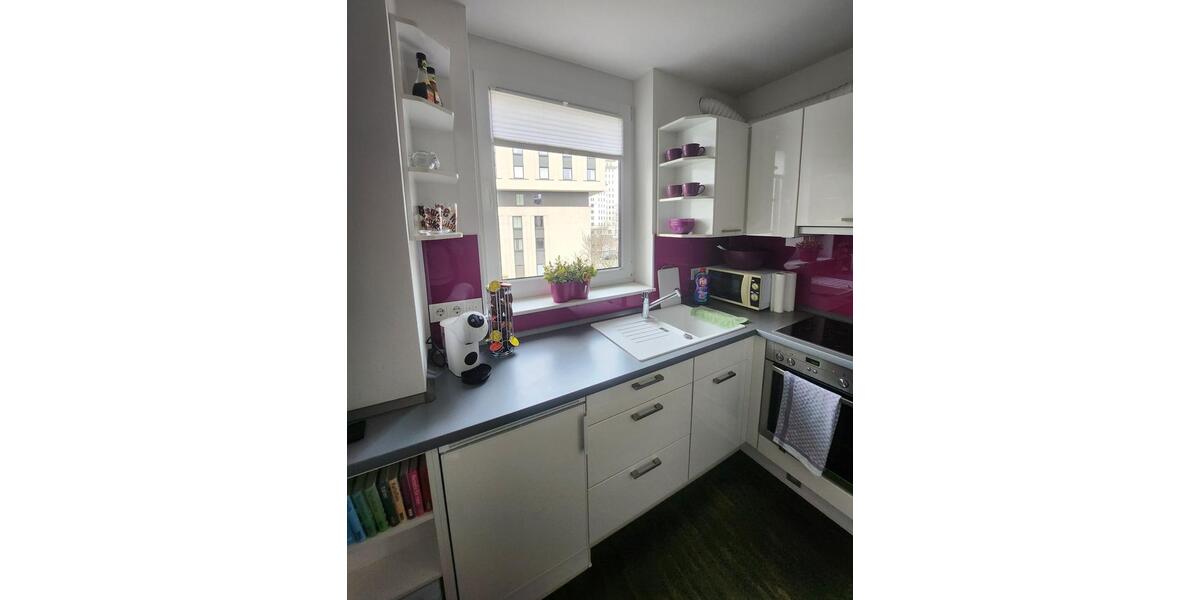 Etagenwohnung Duisburg - 2 Zimmer, 67 m&sup2;, 900&euro; | Angebot:26085233