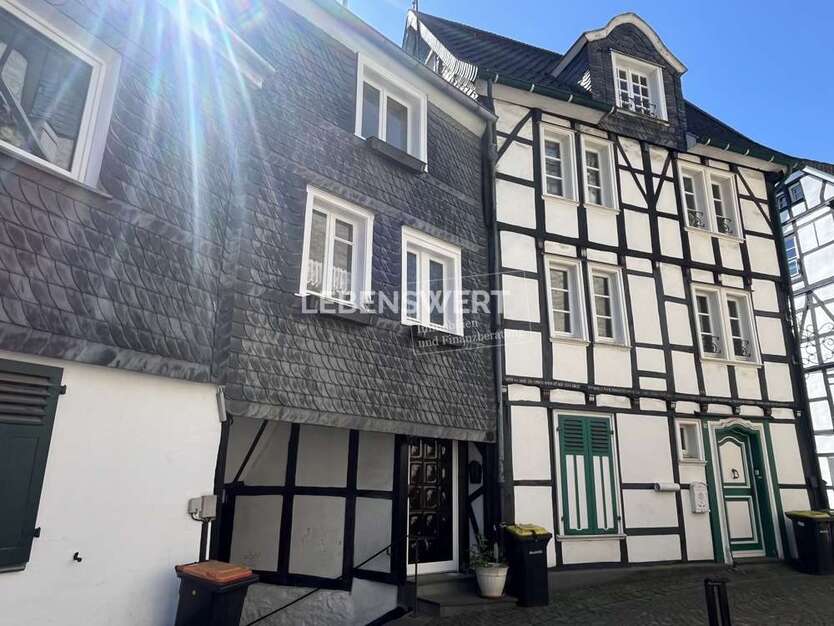 Haus zum Kaufen in Velbert Neviges 179.000 € 150 m²