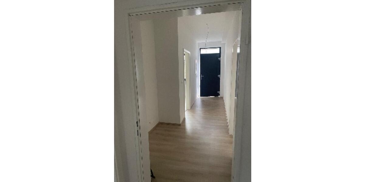 Erdgeschoßwohnung Duisburg Mittelmeiderich - 3 Zimmer, 80 m&sup2;, 720&euro; | Angebot:25568033