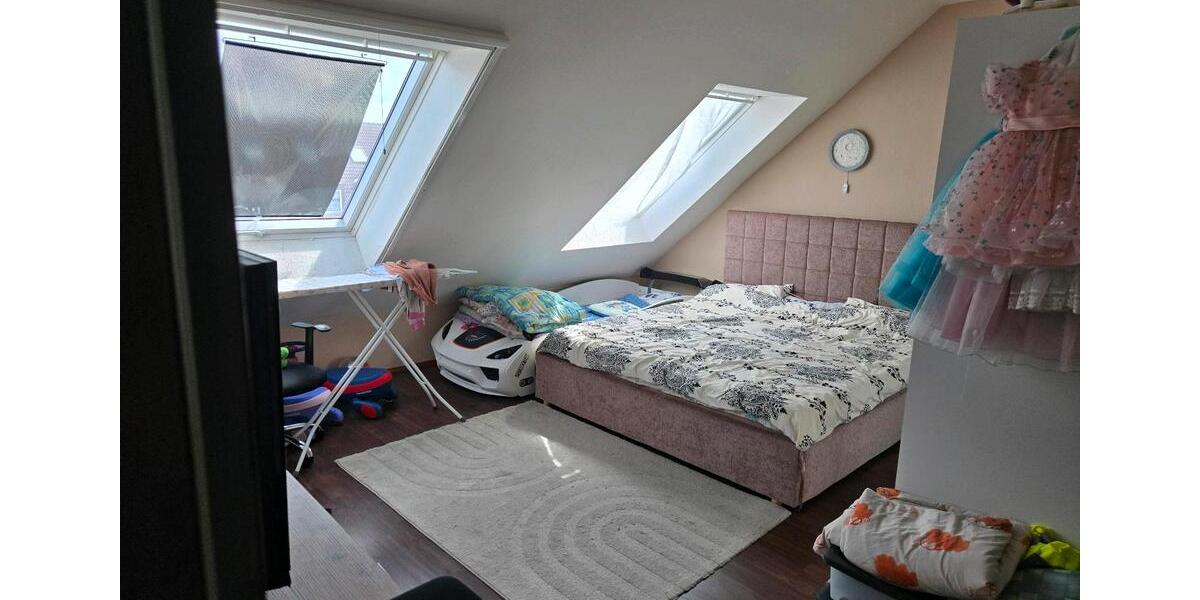 Maisonettenwohnung Duisburg Rheinhausen - 4 Zimmer, 83 m&sup2;, 1.000&euro; | Angebot:26235802