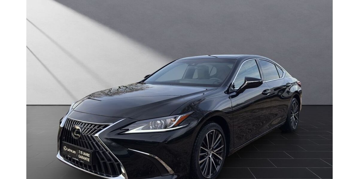 Lexus ES 300 3.500 km 45.900 &euro; Wesel 46485