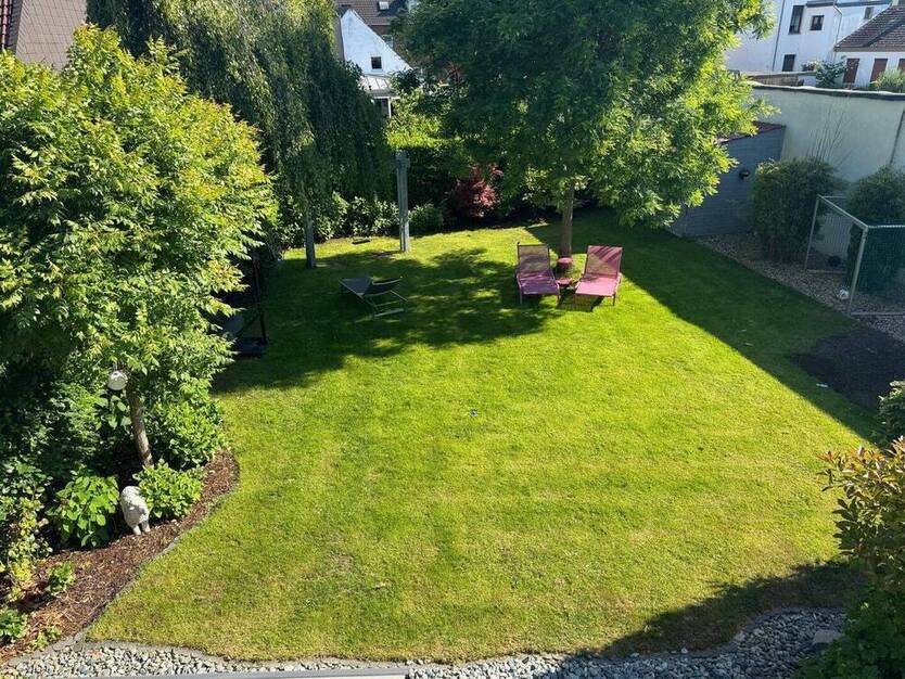 KR-BOCKUM! Einfamilienhaus MIT VIELSEITIGEM RAUMKONZEPT, GROSSEM GARTEN, GARAGE U. STELLPLÄTZEN!
