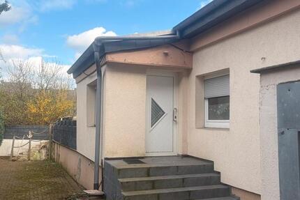 Haus Duisburg Mittelmeiderich - 2.5 Zimmer, 65 m&sup2;, 900&euro; | Angebot:25967727