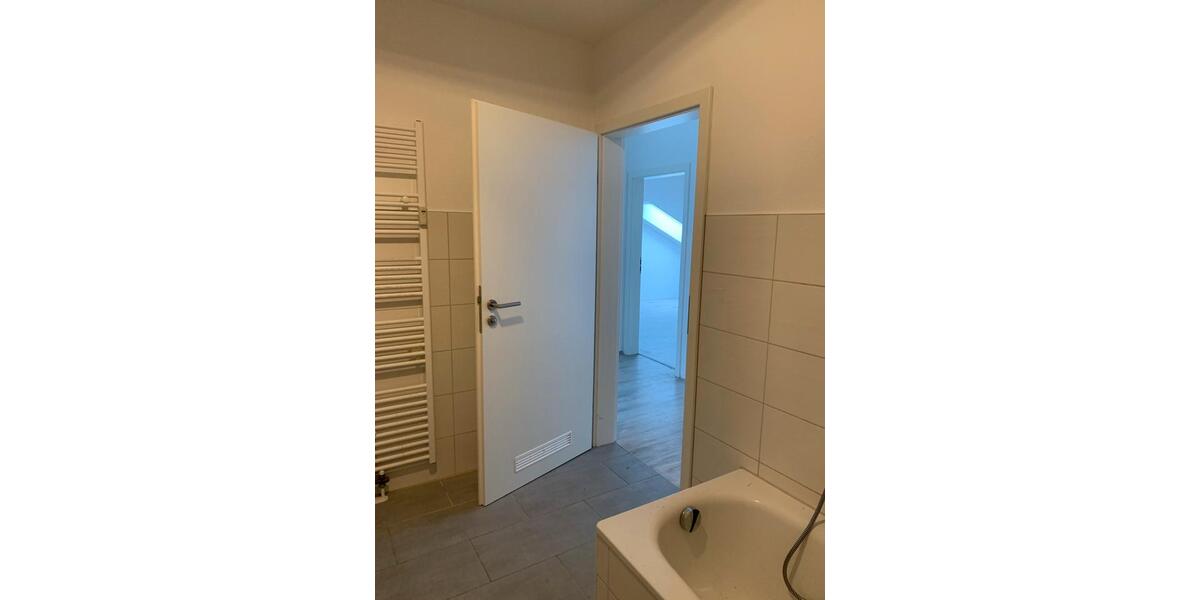Dachgeschoßwohnung Duisburg Hamborn - 2 Zimmer, 64 m&sup2;, 388&euro; | Angebot:26341744